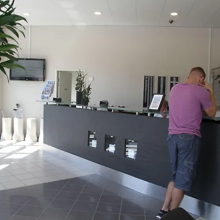 First Camp Bojden Κάμπινγκ Fåborg