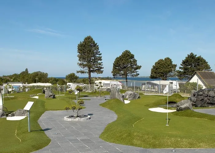 First Camp Bojden Parque de Campismo 5*
